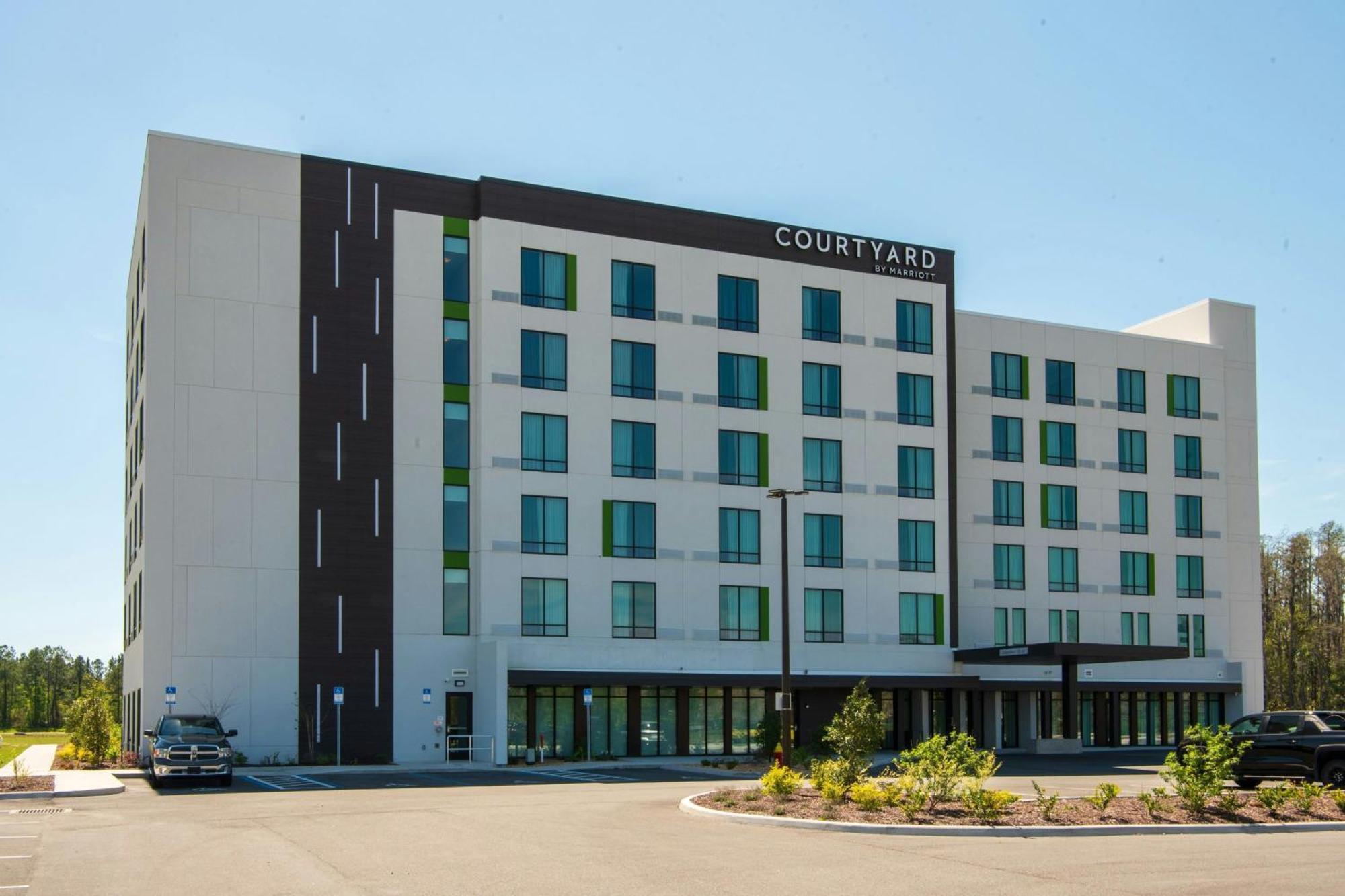 Courtyard By Marriott Lake City Exterior photo